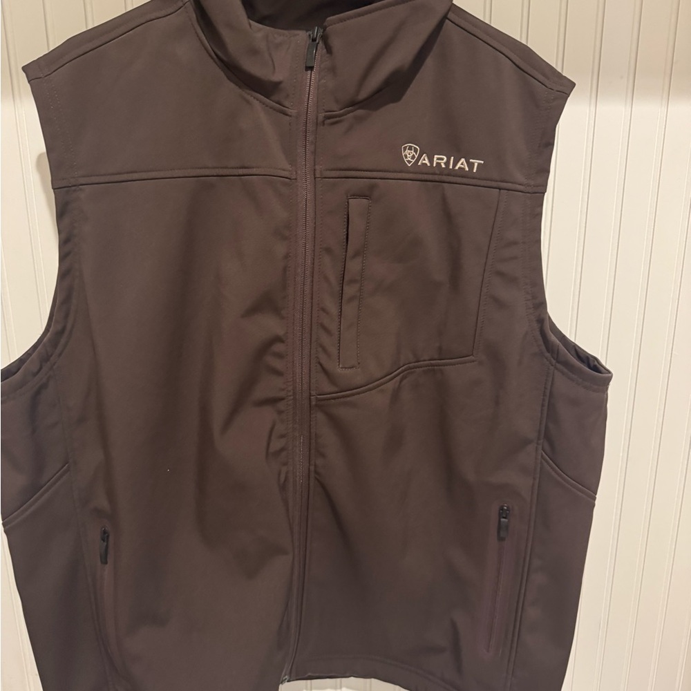 Ariat Men's Dark Brown Vest